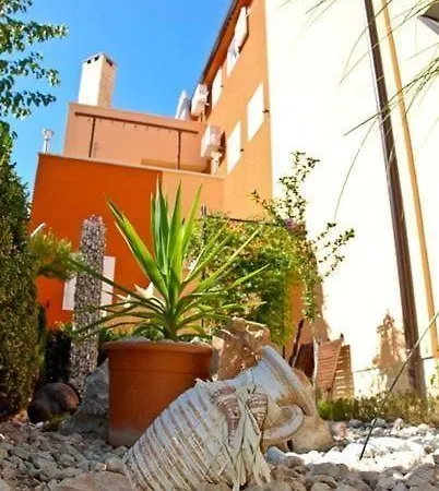 Mit Terrasse Und Grill * Trogir