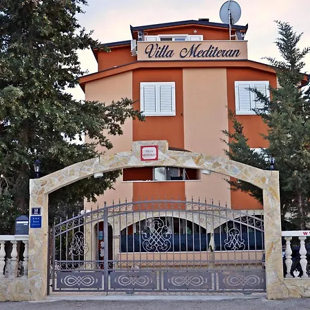 Apartment Mit Terrasse Und Grill